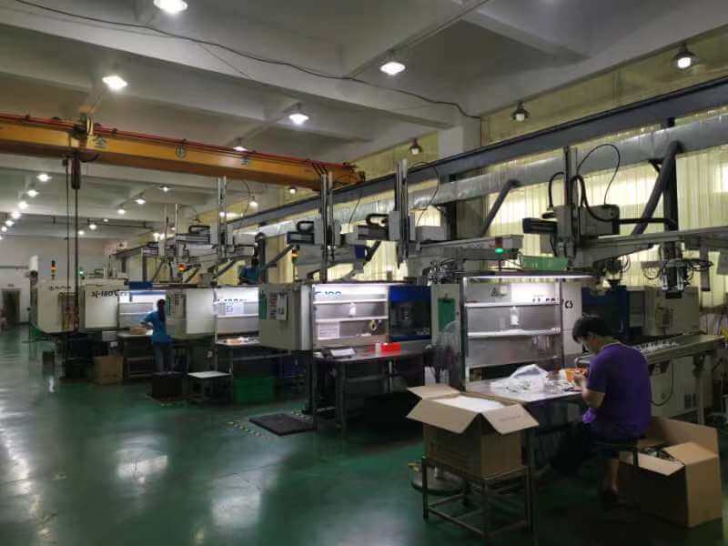 About 10 Injection molding workshop