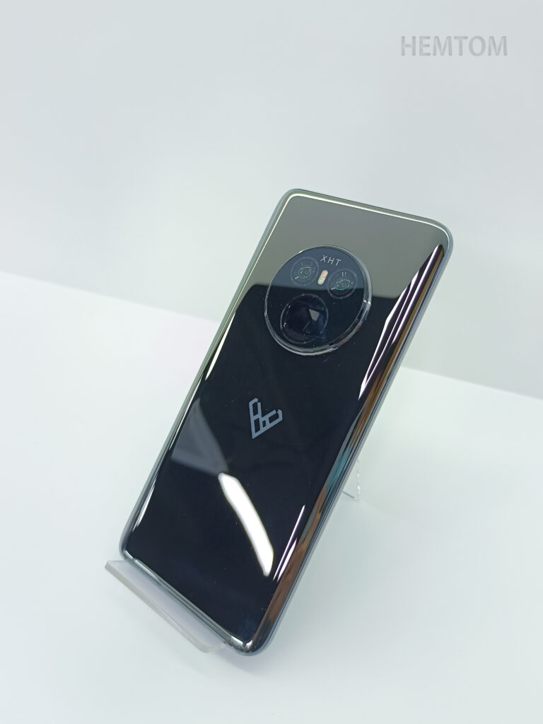 Solid appearance mobile phone model