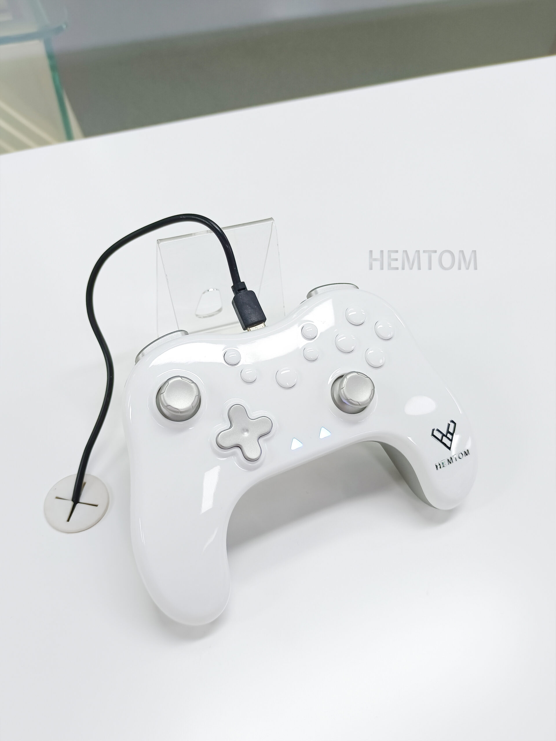 Functional prototype sample with localized lighting feature manufactured by Hemtom